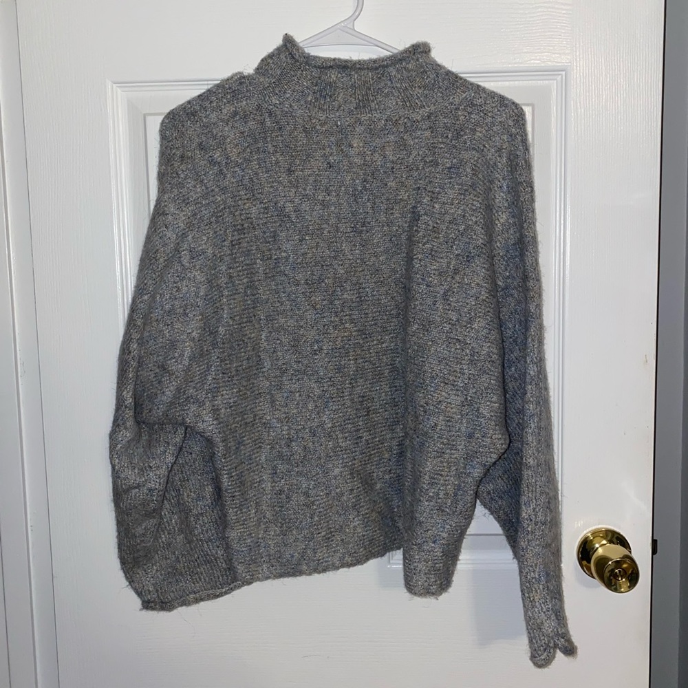 ✨On Sale✨ [William Rast] Wide Sleeve Semi Turtleneck Sweater - Picture 4 of 4